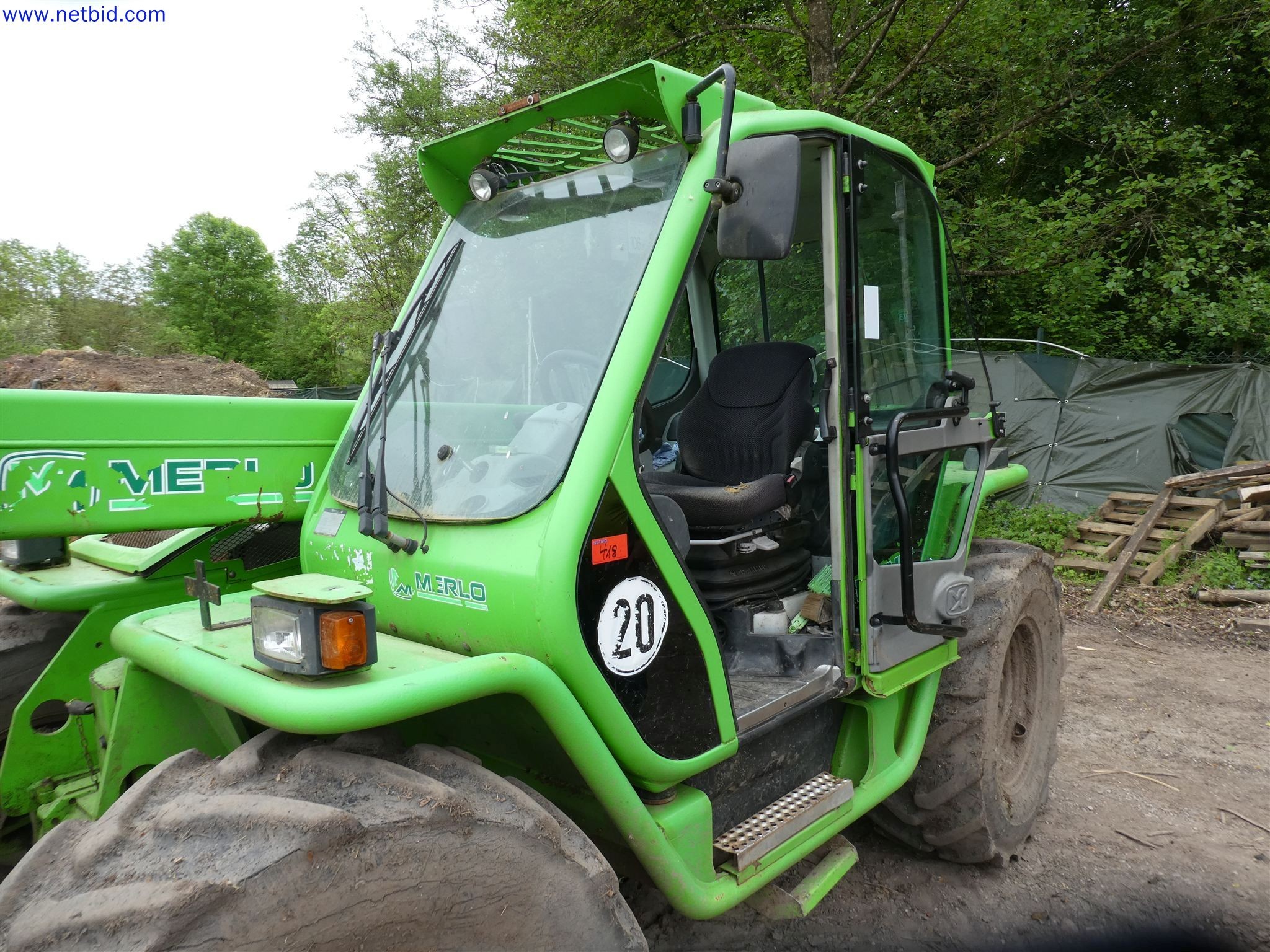 Machines de jardinage, pelles, véhicules de chantier & machines forestières-10