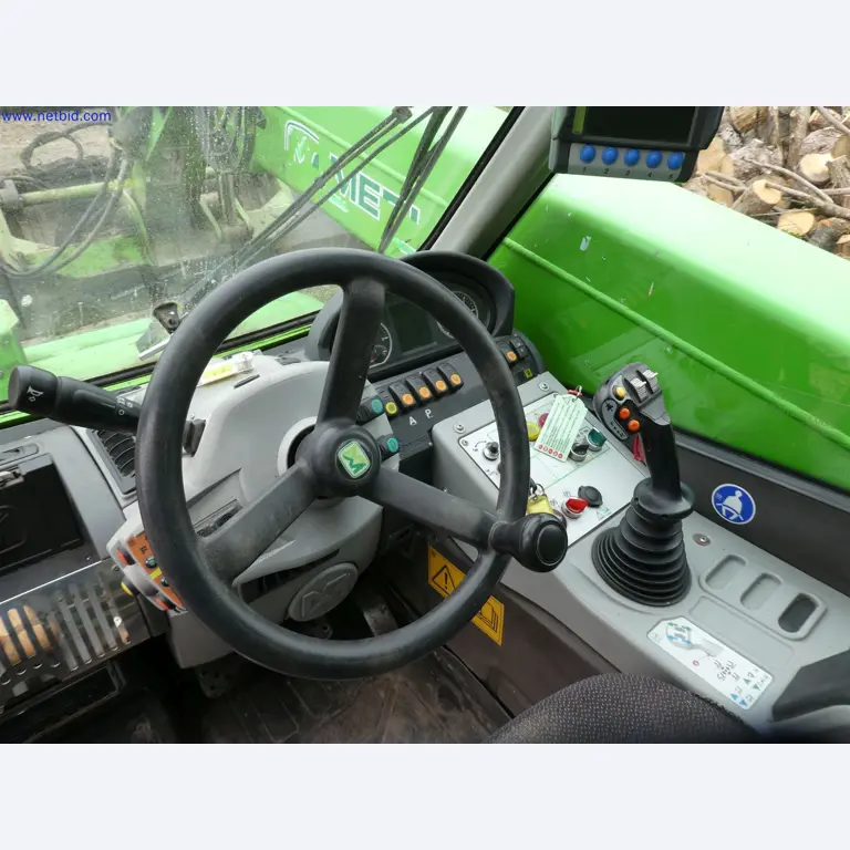 Machines de jardinage, pelles, véhicules de chantier & machines forestières-16