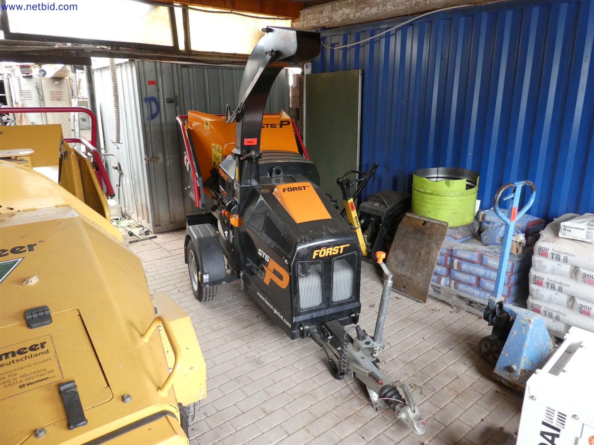 Machines de jardinage, pelles, véhicules de chantier & machines forestières-1