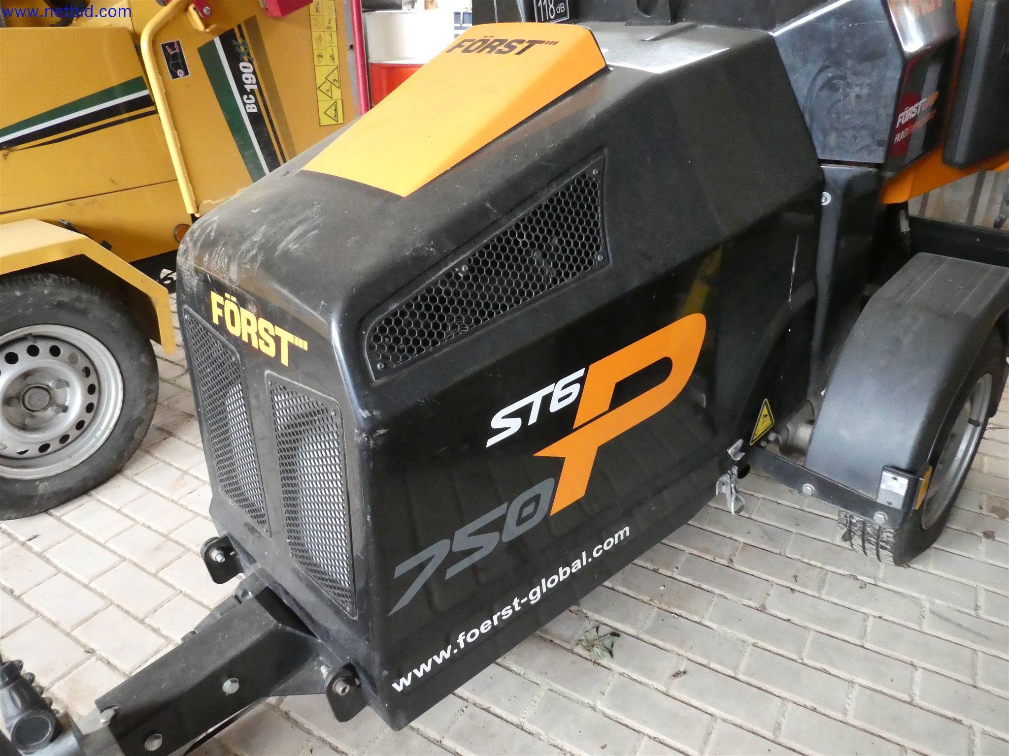 Machines de jardinage, pelles, véhicules de chantier & machines forestières-3