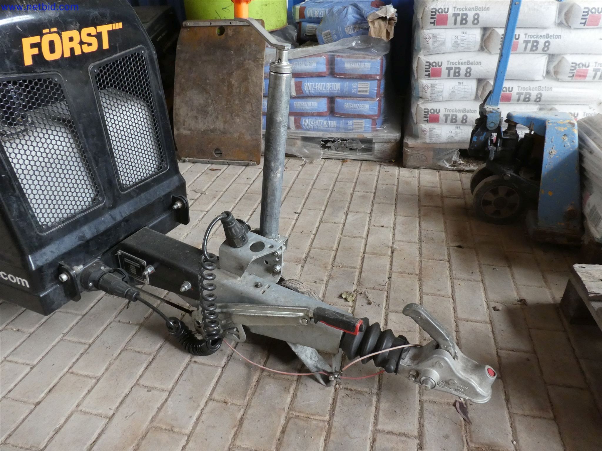 Machines de jardinage, pelles, véhicules de chantier & machines forestières-4