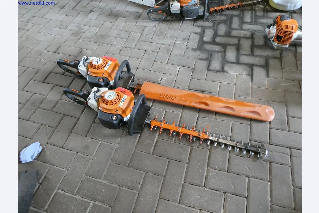 Machines de jardinage, pelles, véhicules de chantier & machines forestières-1