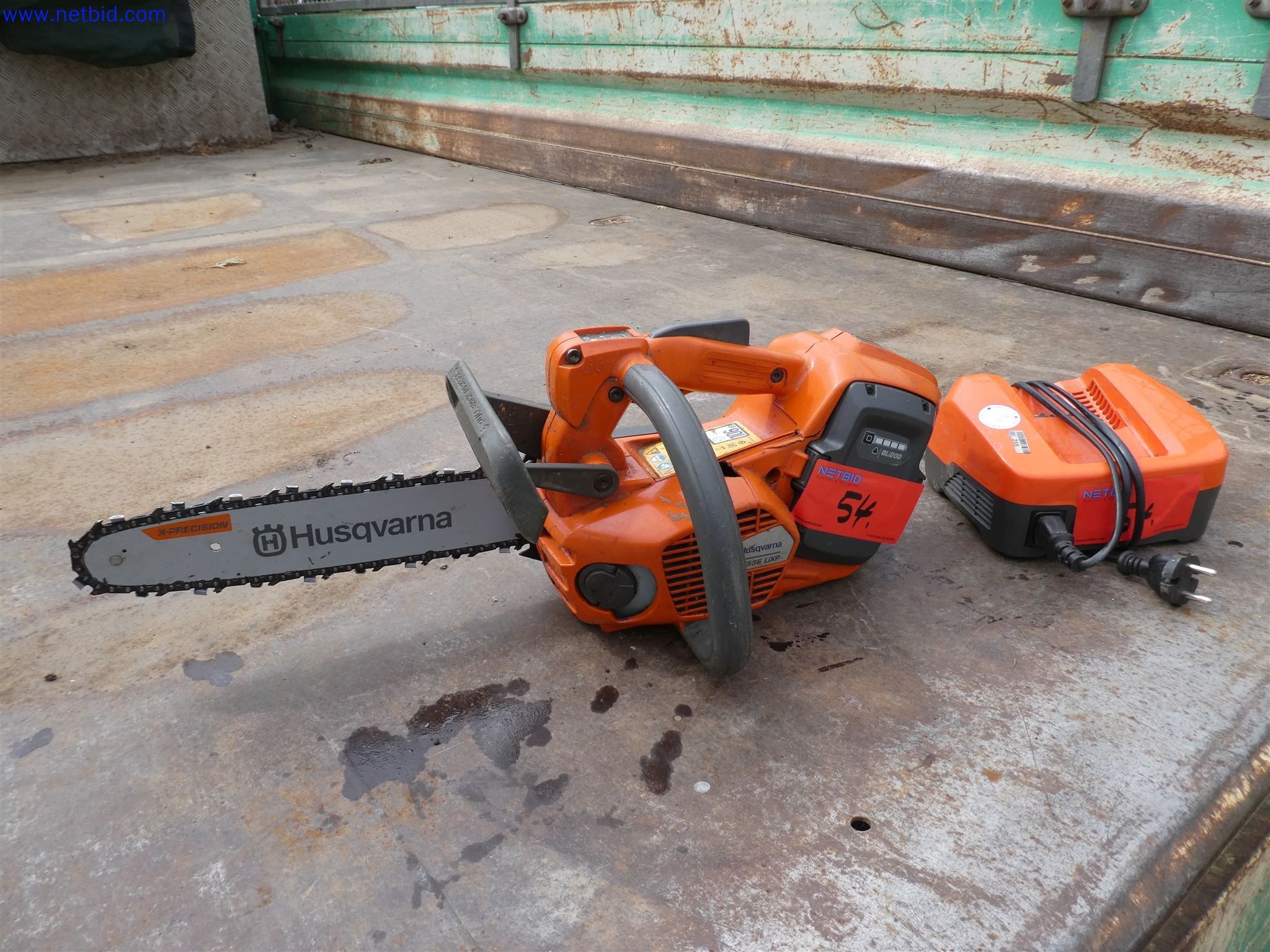 Machines de jardinage, pelles, véhicules de chantier & machines forestières-1