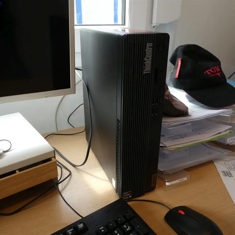 Stolní počítač Lenovo M75s