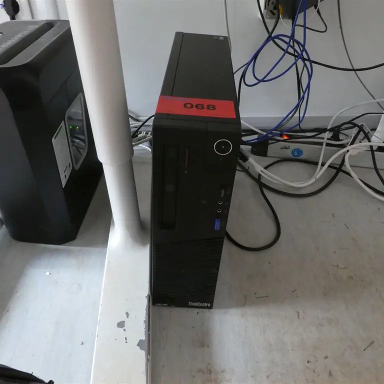 Stolní počítač Lenovo M93P