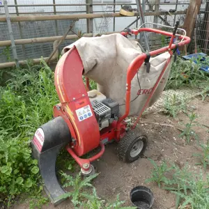 Motoriziran sesalnik za liste Erco ES-400HOPRO
