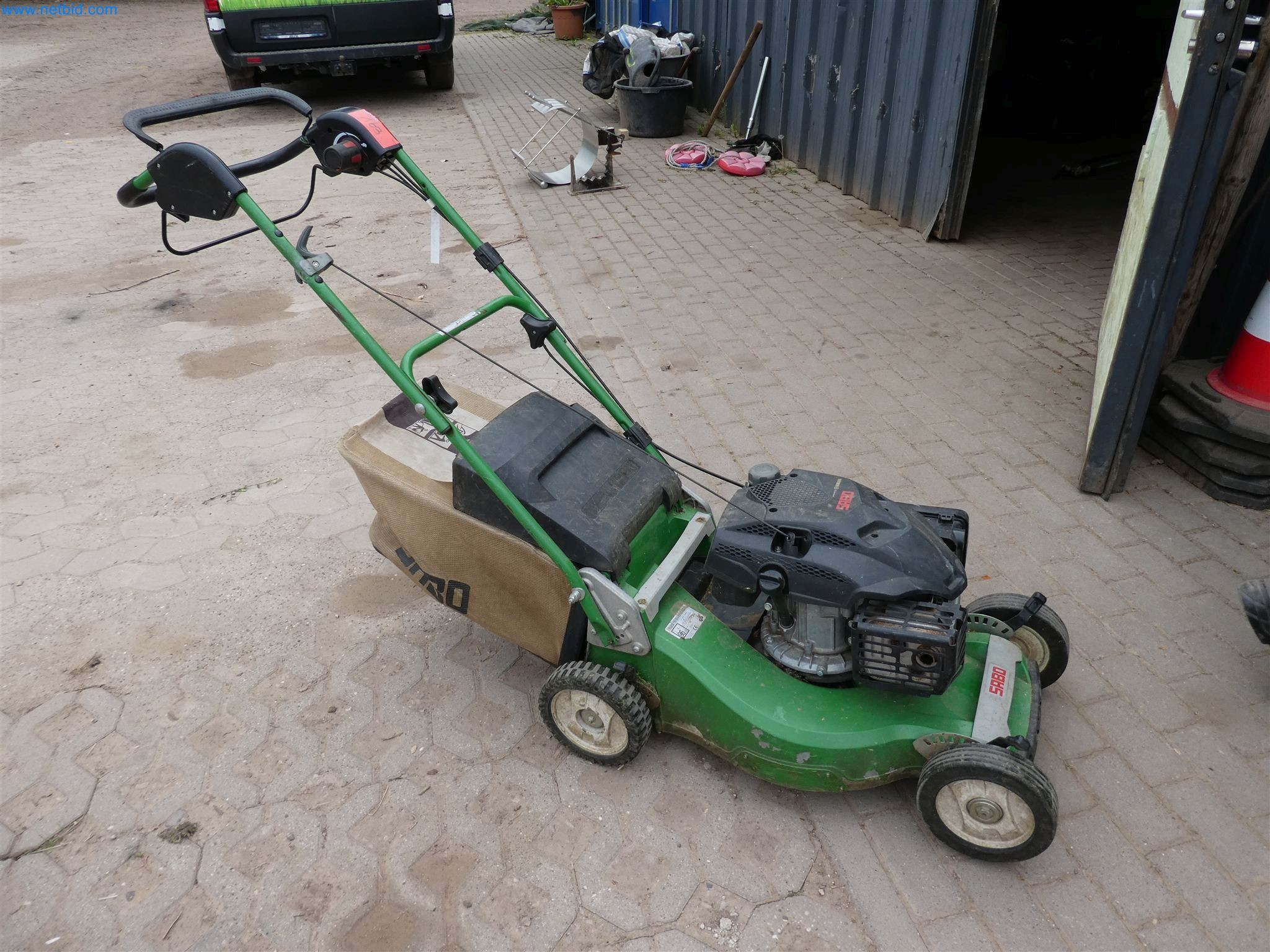 Gartenbau-Maschinen, Bagger, Baufahrzeuge & Forstmaschinen-1