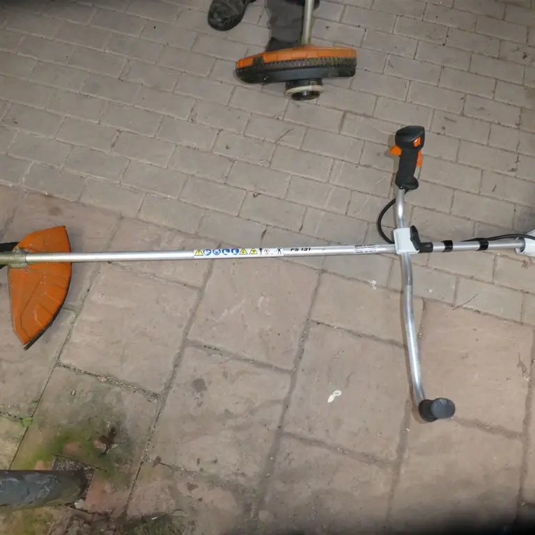 Benzin-Motorsense Stihl FS 131/R