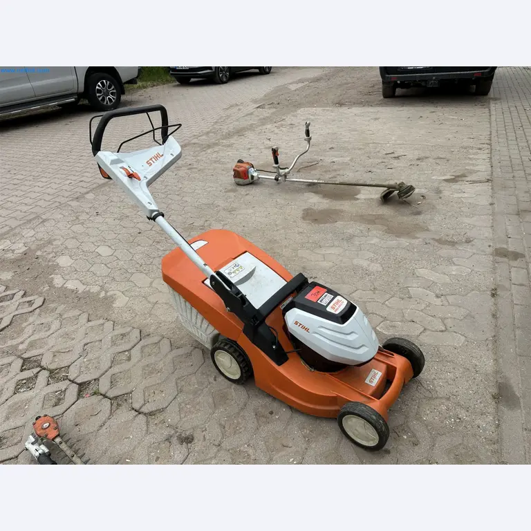 Zahradnické stroje, bagry, stavební vozidla a lesnické stroje-2