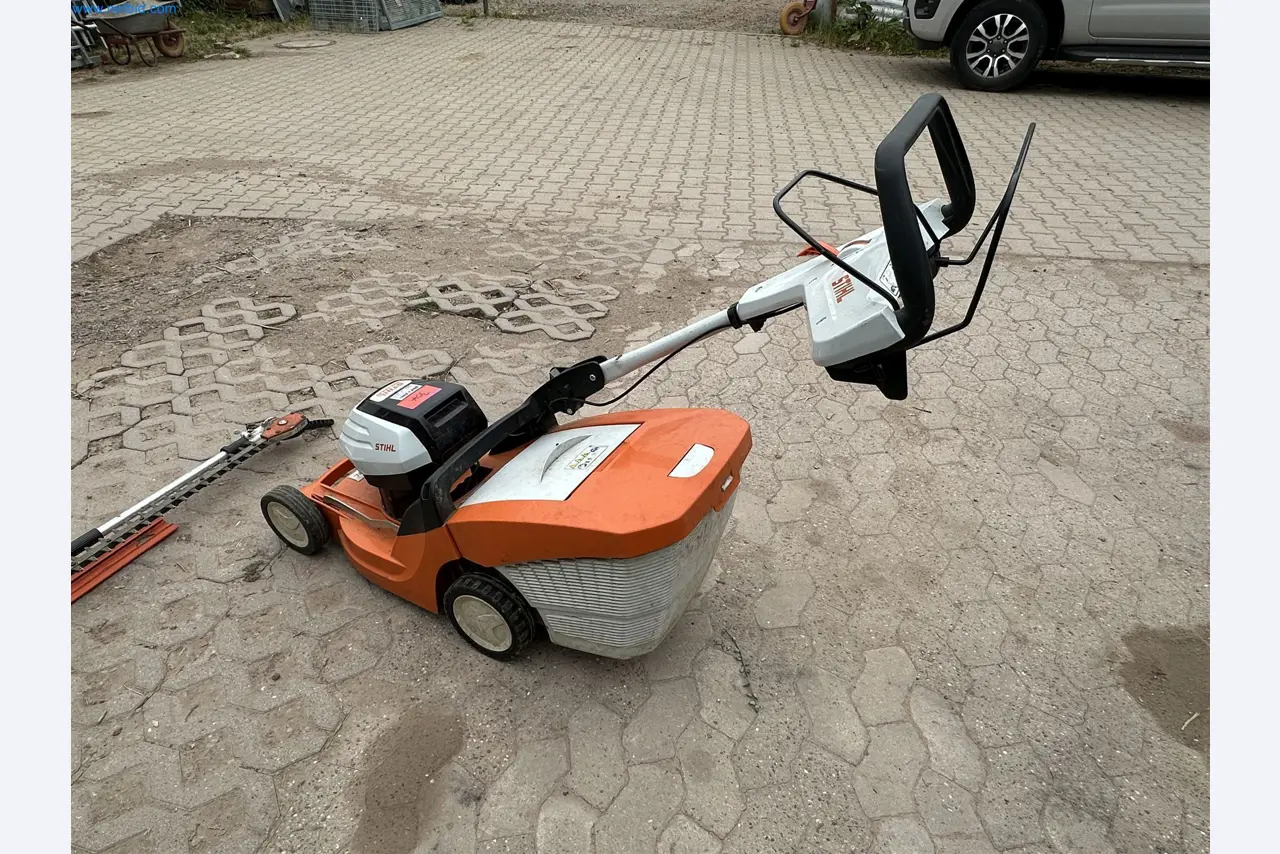 Zahradnické stroje, bagry, stavební vozidla a lesnické stroje-4