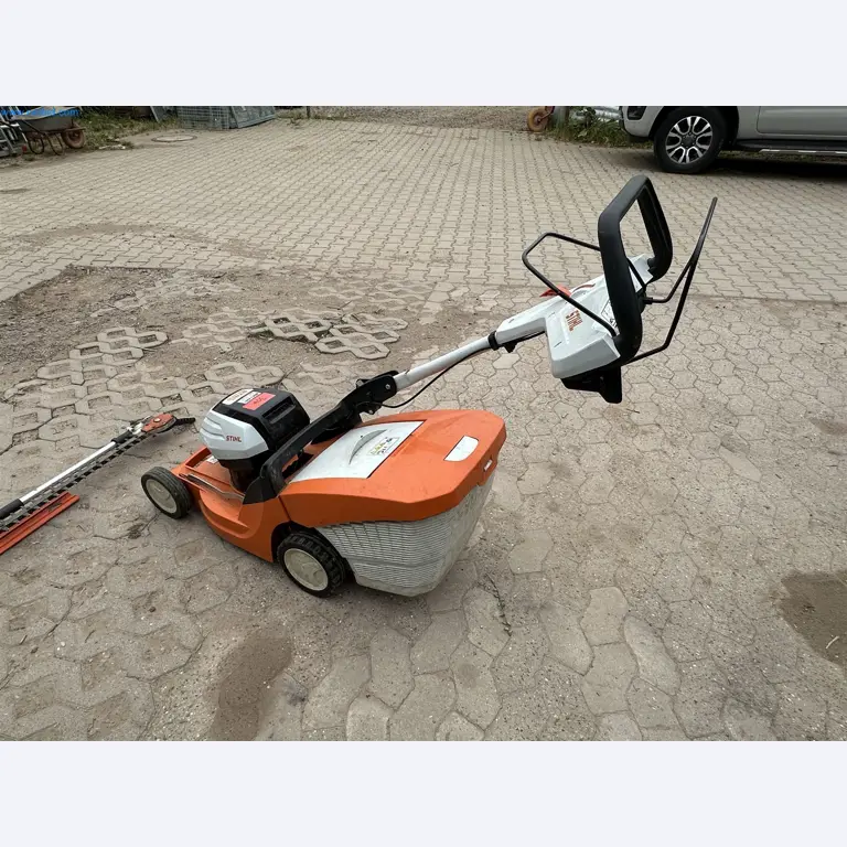 Zahradnické stroje, bagry, stavební vozidla a lesnické stroje-4