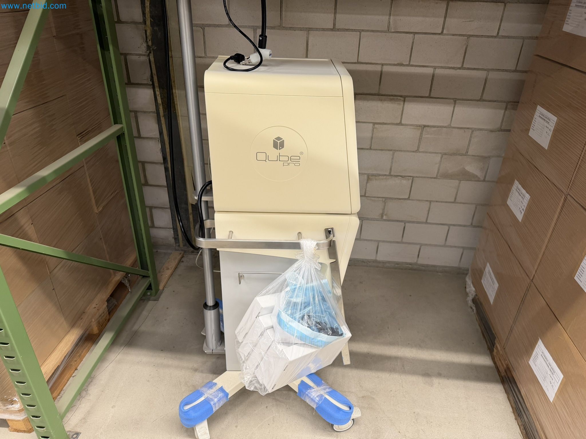 Medical devices for ophthalmology from a Swiss hospital-11