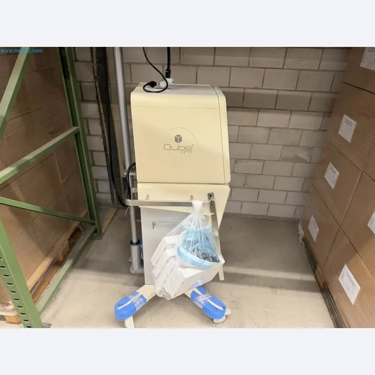 Medical devices for ophthalmology from a Swiss hospital-11