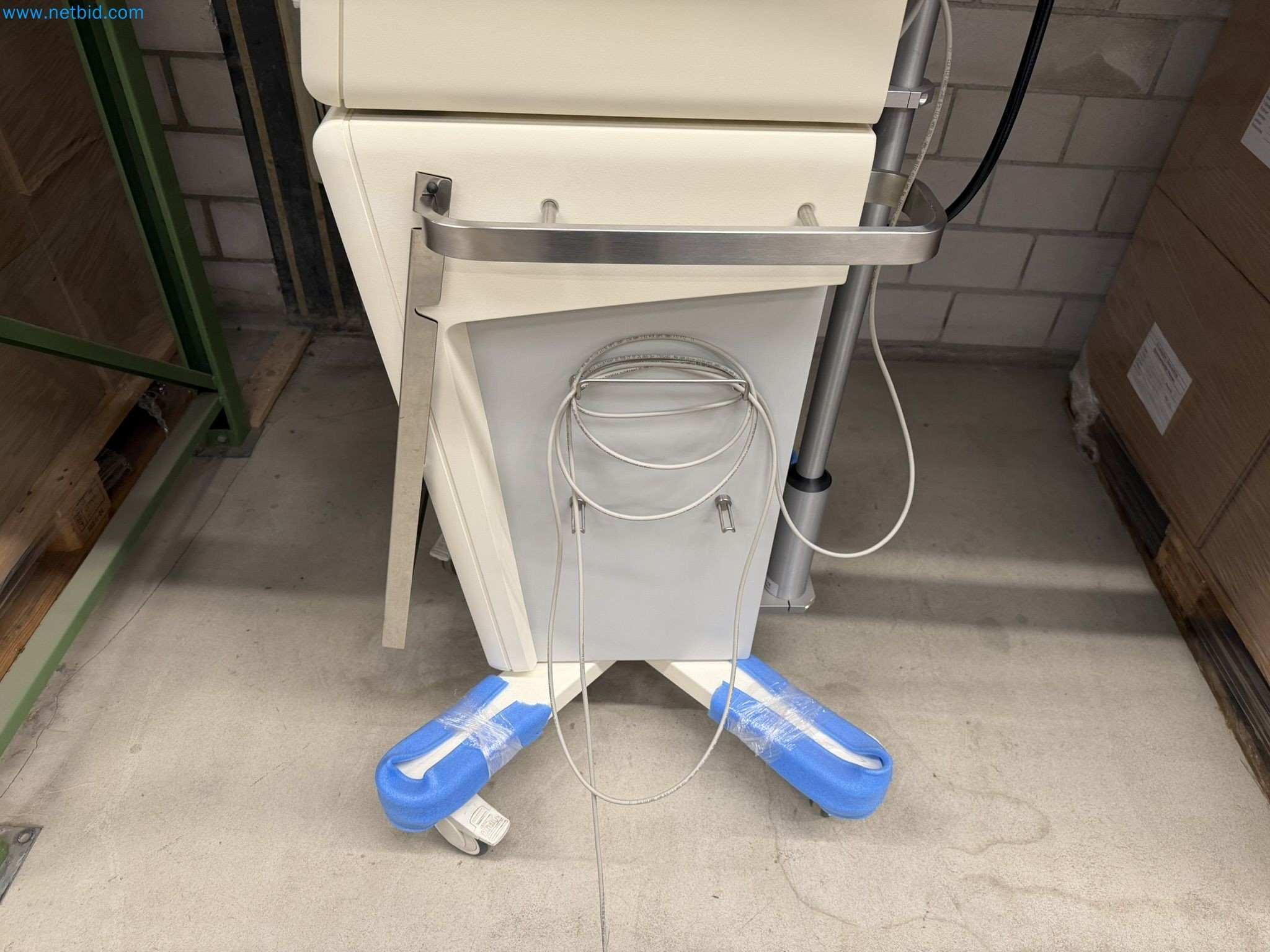 Medical devices for ophthalmology from a Swiss hospital-4