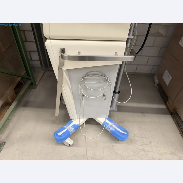 Medical devices for ophthalmology from a Swiss hospital-4