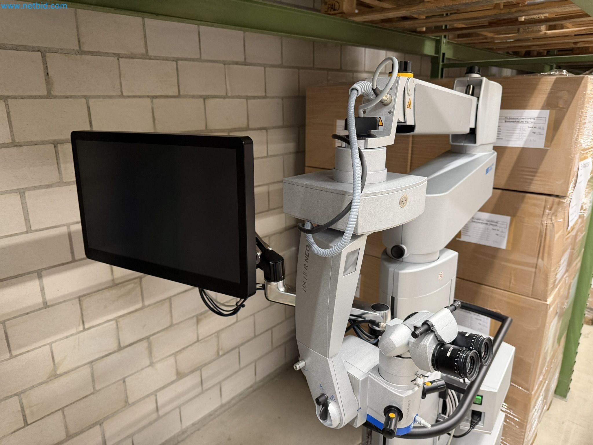 Medical devices for ophthalmology from a Swiss hospital-10