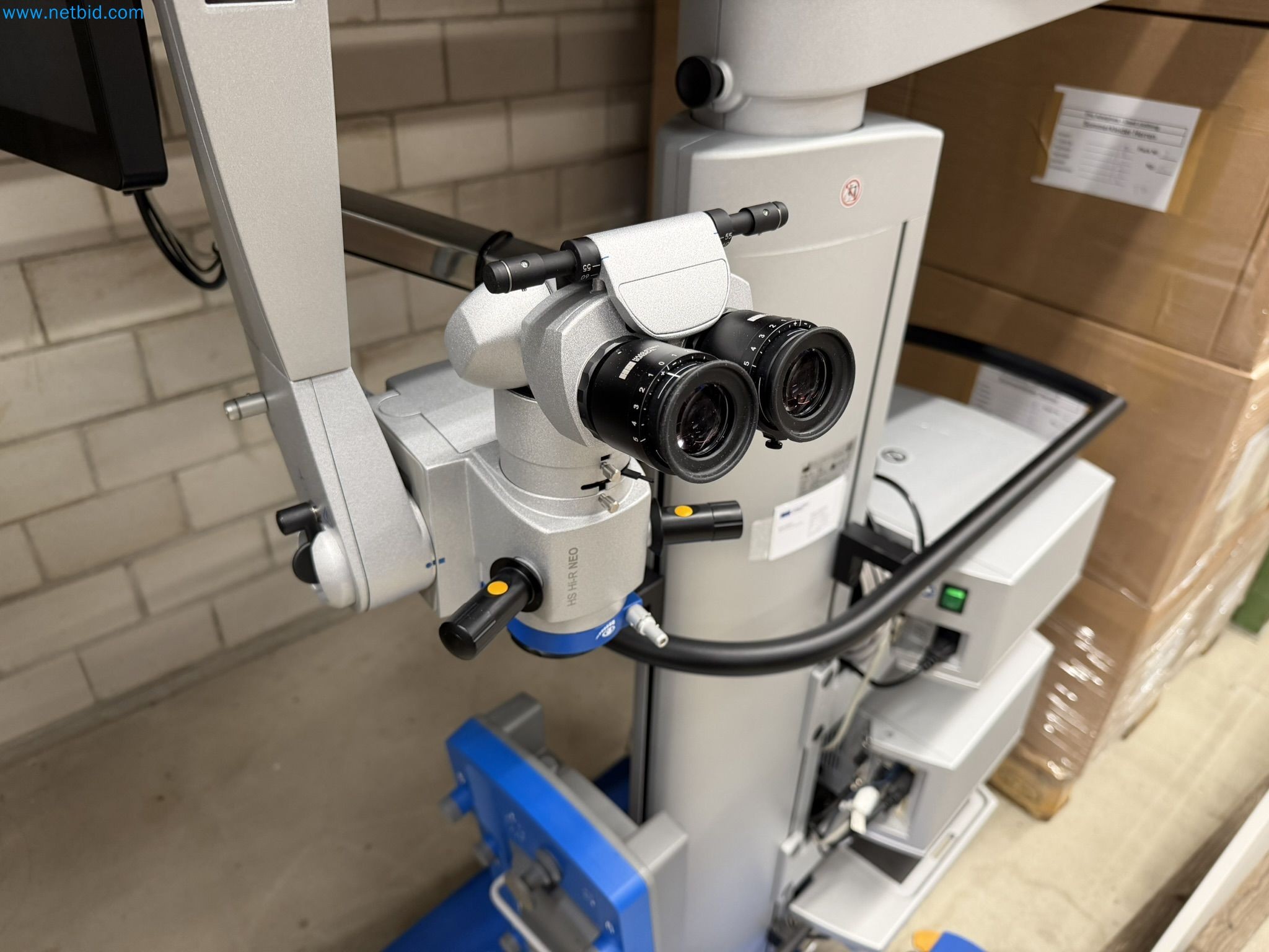 Medical devices for ophthalmology from a Swiss hospital-9