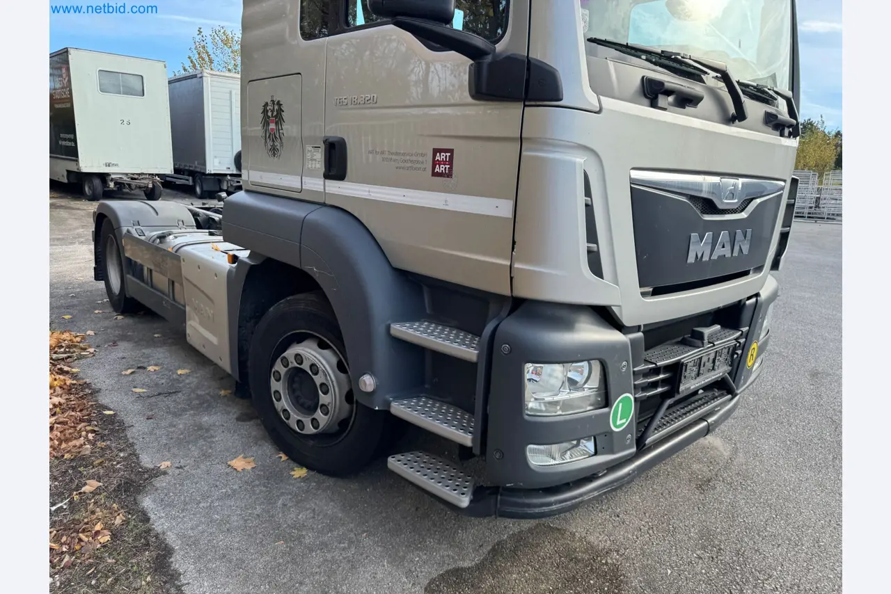 Machines and vehicles of a stage and building services engineering company-11