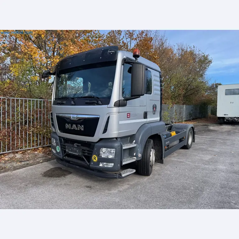 Machines and vehicles of a stage and building services engineering company-128