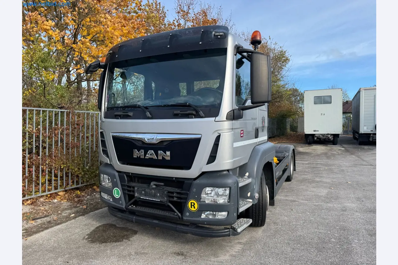 Machines and vehicles of a stage and building services engineering company-2