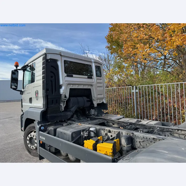 Machines and vehicles of a stage and building services engineering company-32