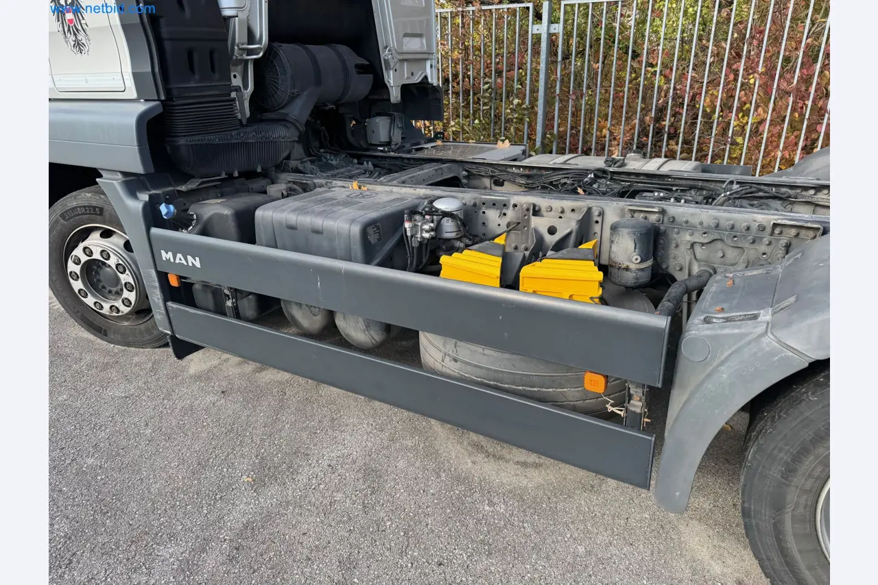 Machines and vehicles of a stage and building services engineering company-34