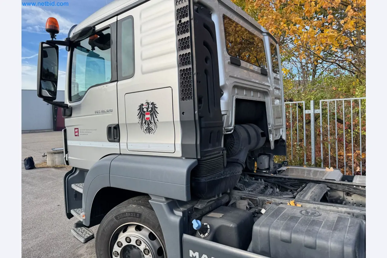 Machines and vehicles of a stage and building services engineering company-36