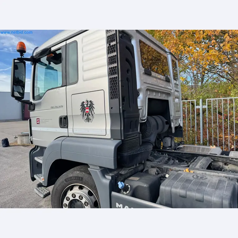 Machines and vehicles of a stage and building services engineering company-36