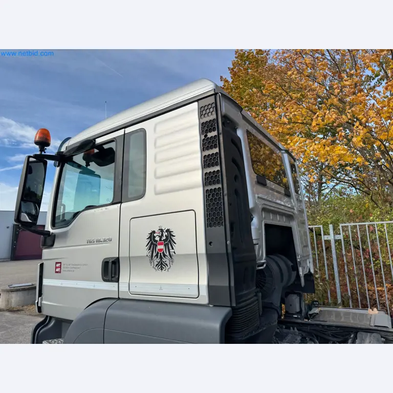 Machines and vehicles of a stage and building services engineering company-37