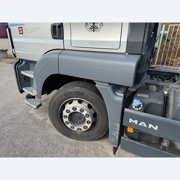 Machines and vehicles of a stage and building services engineering company-38