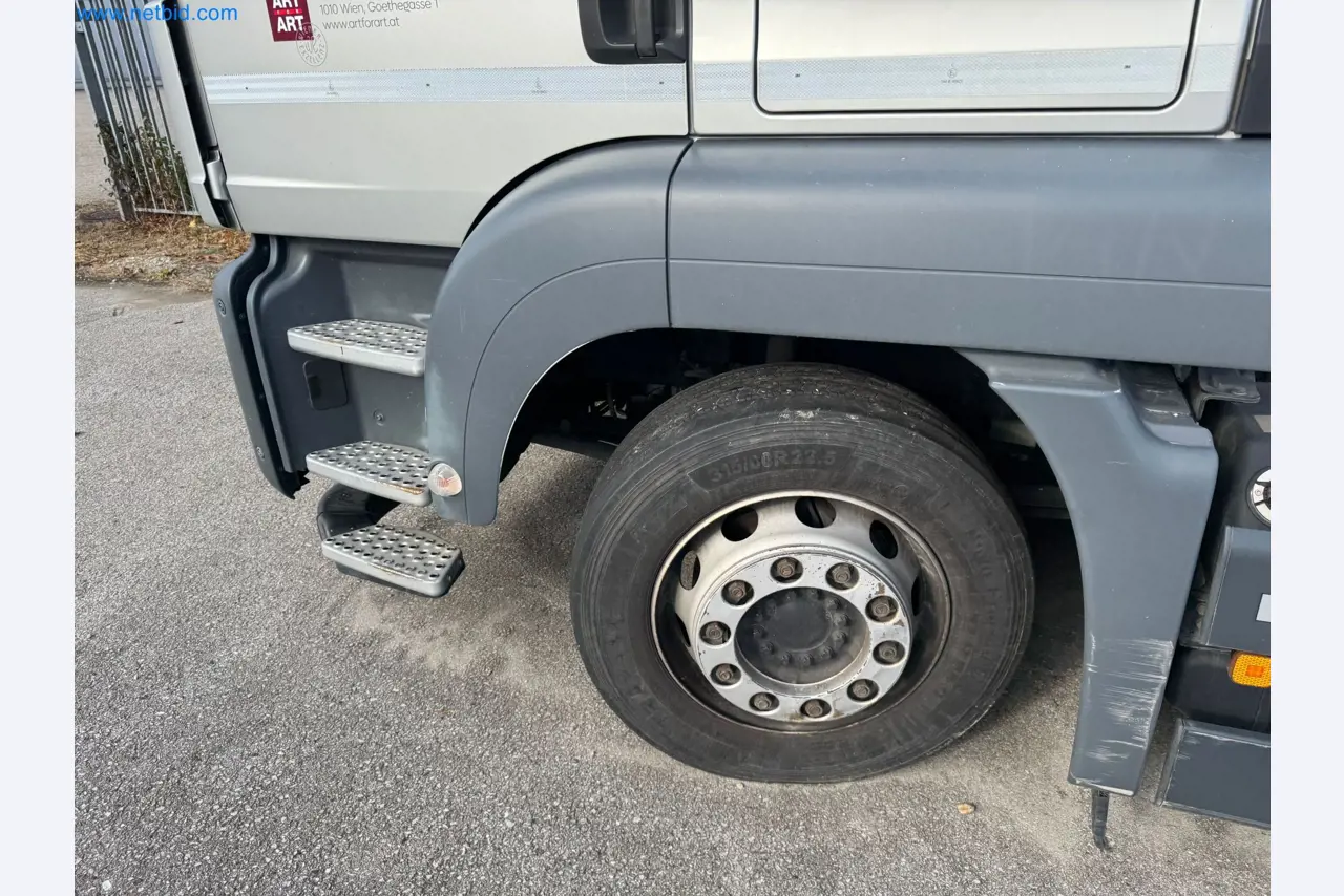 Machines and vehicles of a stage and building services engineering company-39