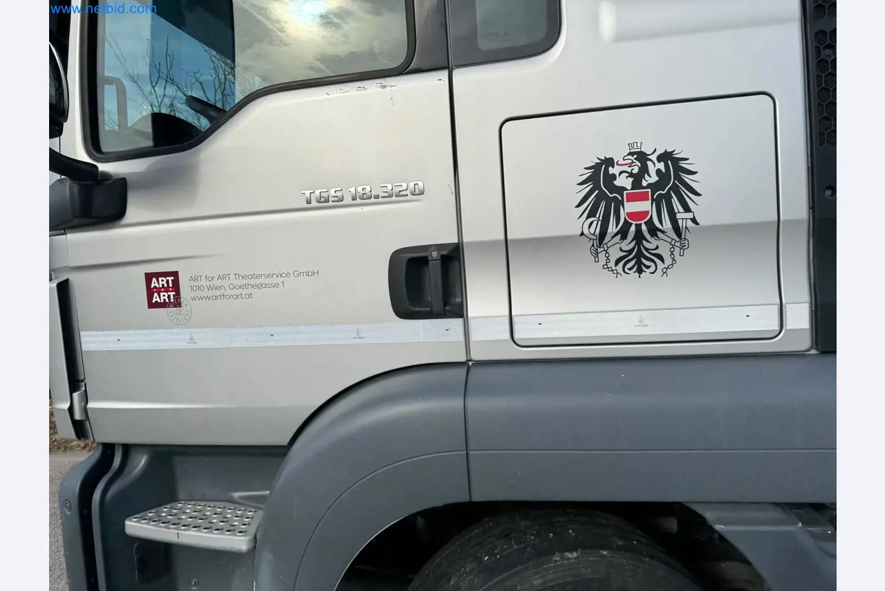 Machines and vehicles of a stage and building services engineering company-40