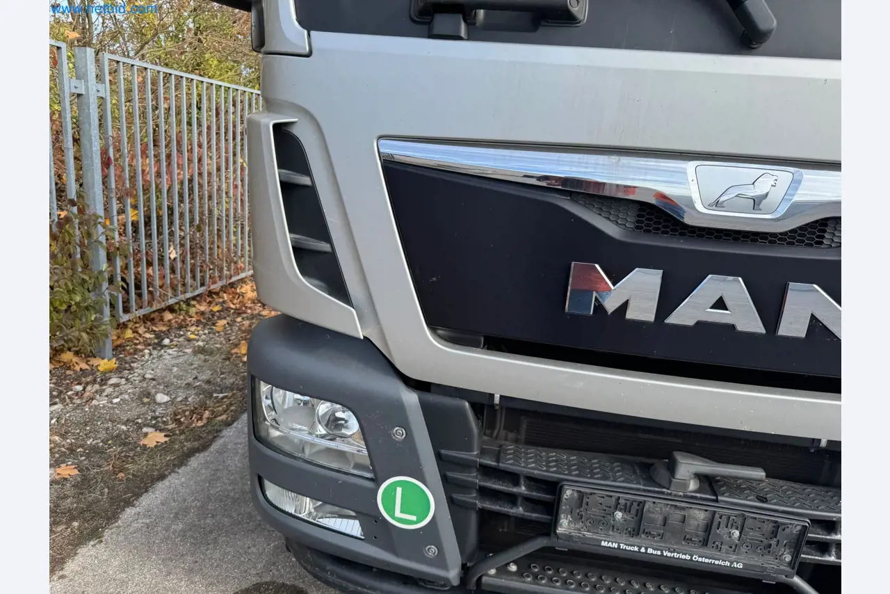 Machines and vehicles of a stage and building services engineering company-46