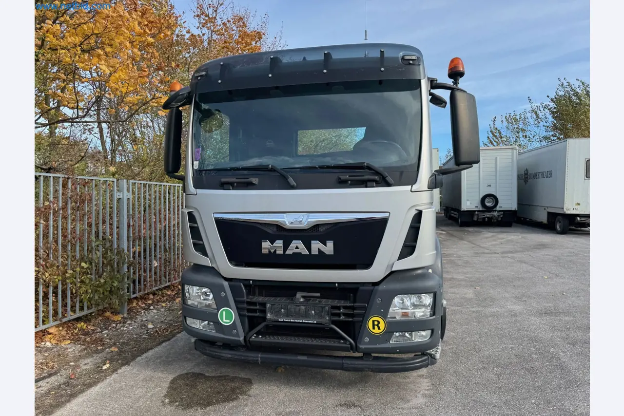 Machines and vehicles of a stage and building services engineering company-4