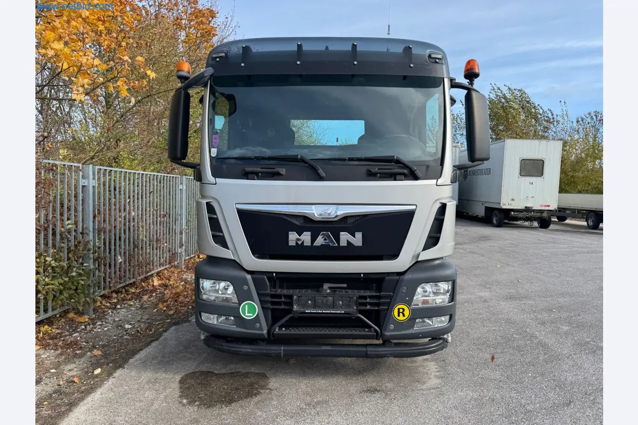 Machines and vehicles of a stage and building services engineering company-5