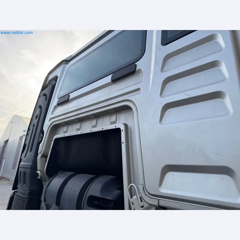 Machines and vehicles of a stage and building services engineering company-69