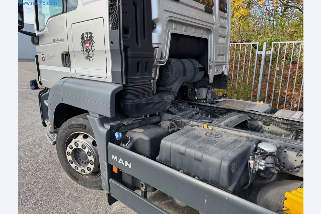 Machines and vehicles of a stage and building services engineering company-88