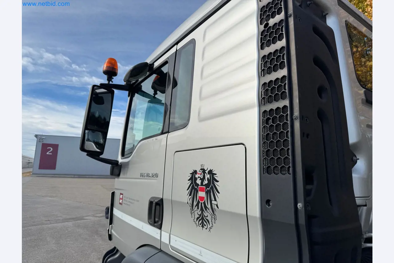 Machines and vehicles of a stage and building services engineering company-91