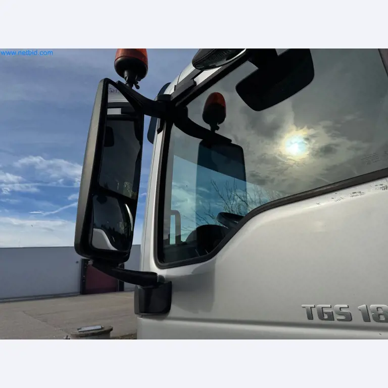 Machines and vehicles of a stage and building services engineering company-97