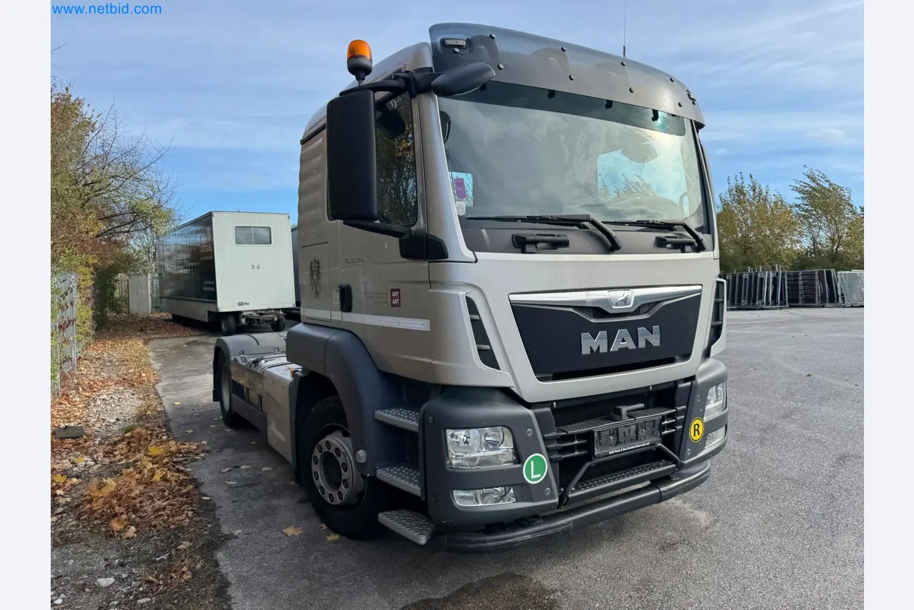 Machines and vehicles of a stage and building services engineering company-9