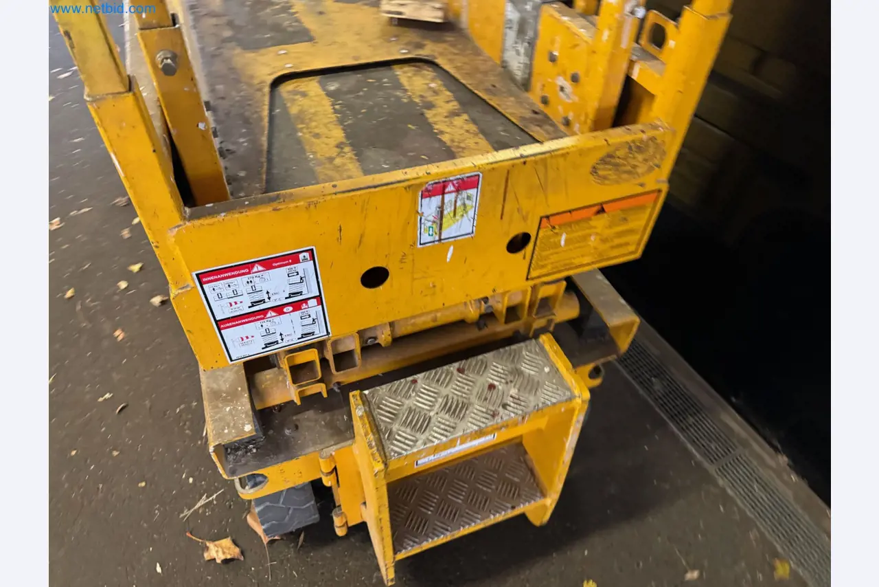 Machines and vehicles of a stage and building services engineering company-20