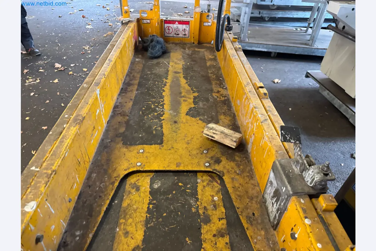 Machines and vehicles of a stage and building services engineering company-25