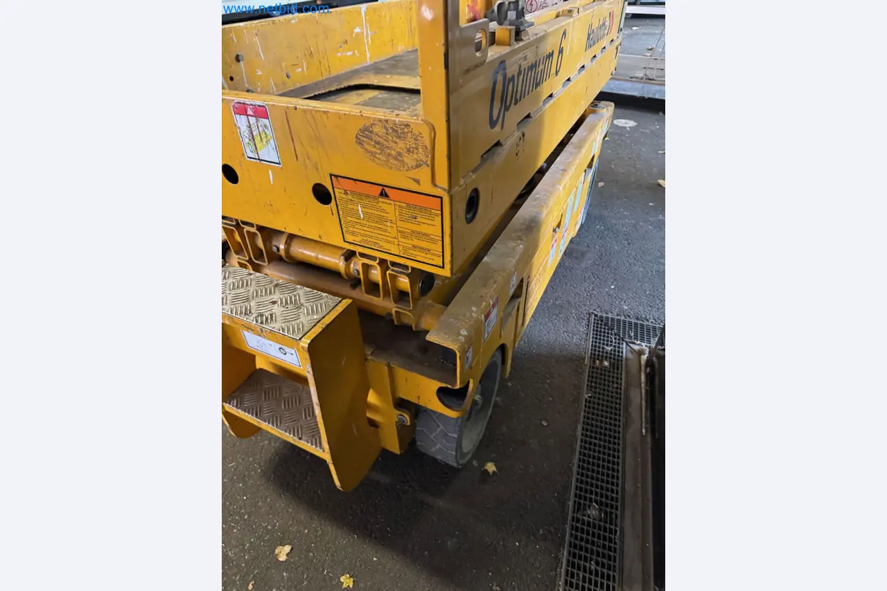 Machines and vehicles of a stage and building services engineering company-32