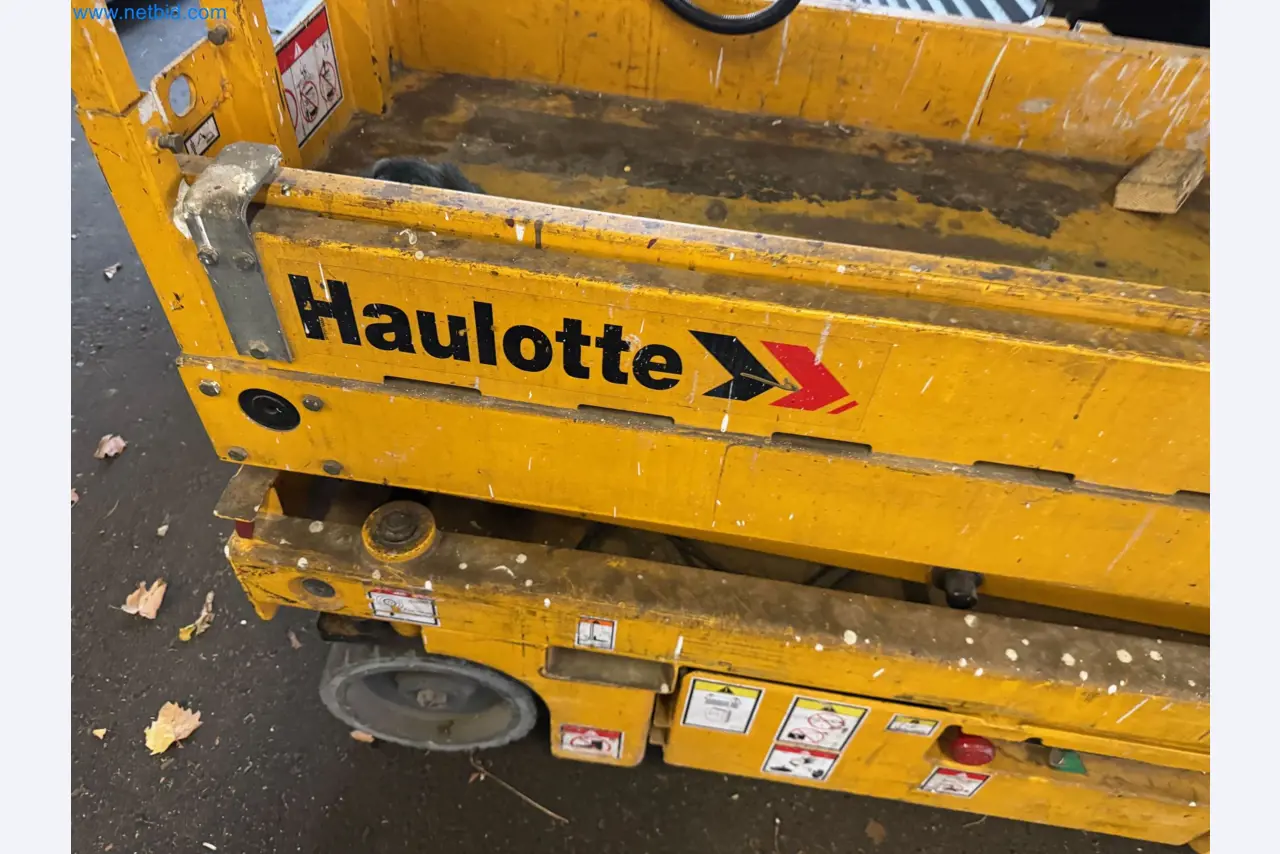 Machines and vehicles of a stage and building services engineering company-35