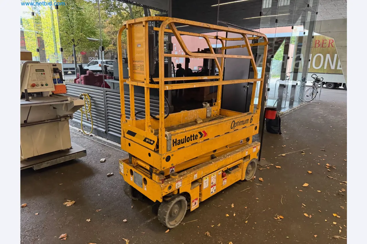 Machines and vehicles of a stage and building services engineering company-7