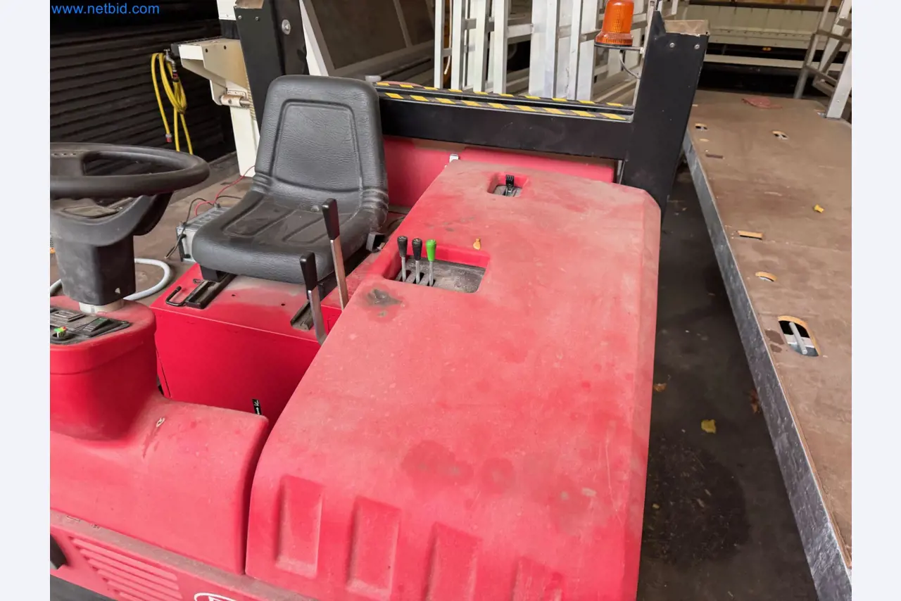 Machines and vehicles of a stage and building services engineering company-14