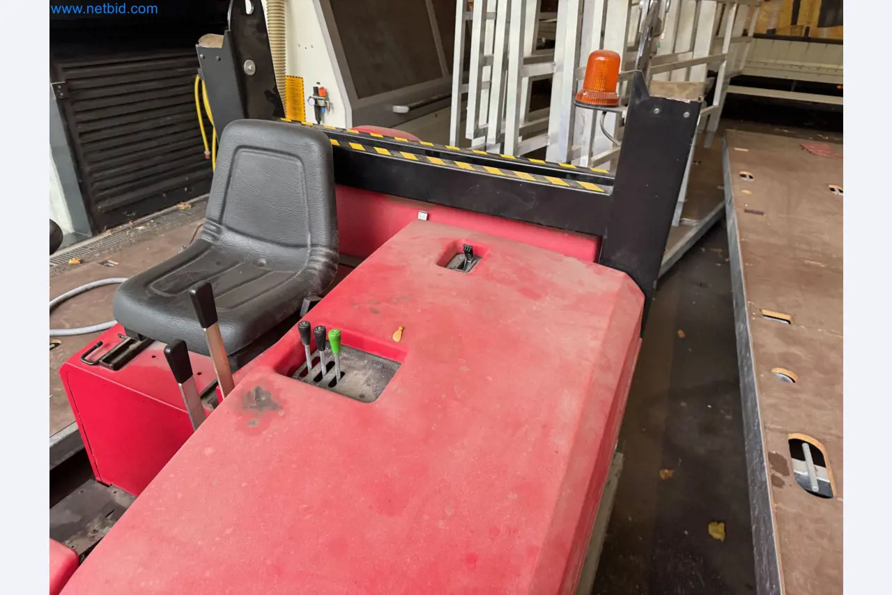 Machines and vehicles of a stage and building services engineering company-15