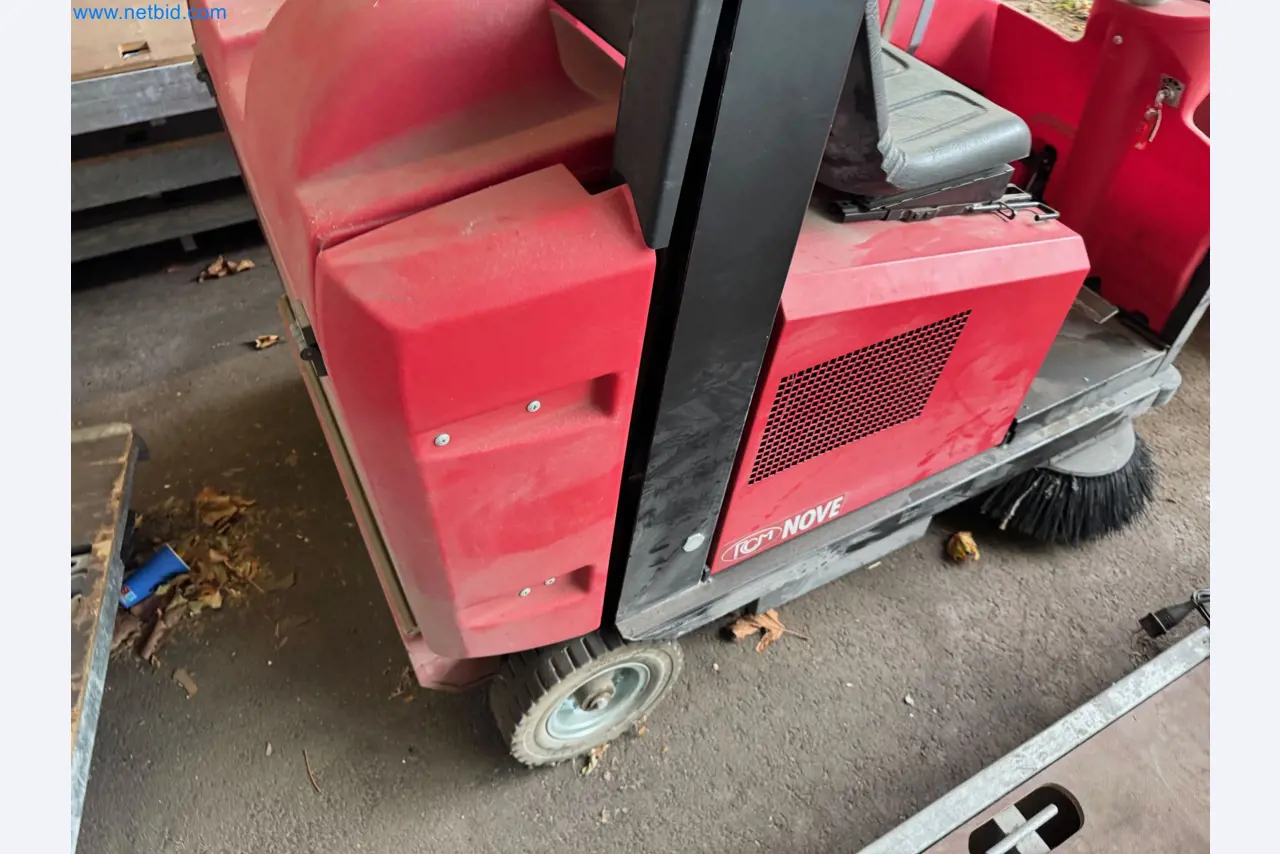 Machines and vehicles of a stage and building services engineering company-29