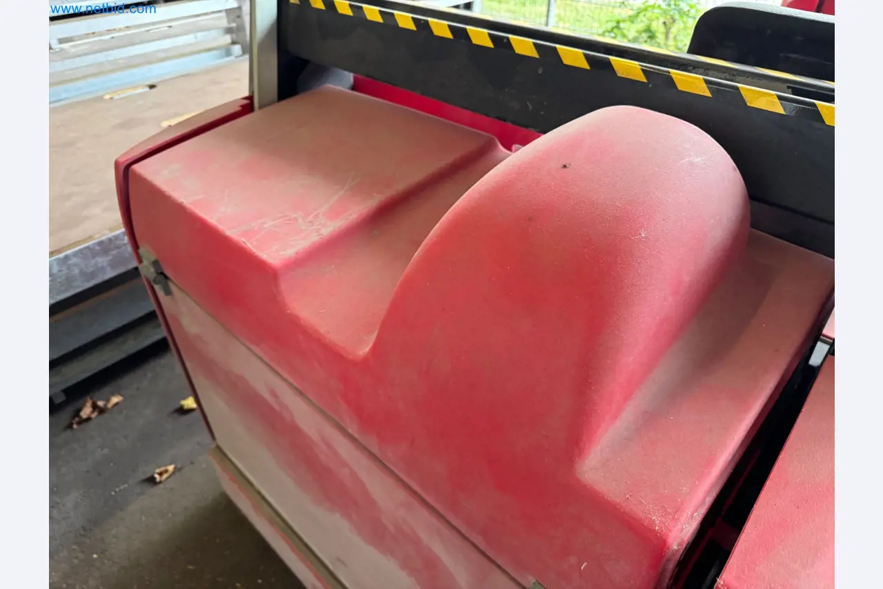 Machines and vehicles of a stage and building services engineering company-31