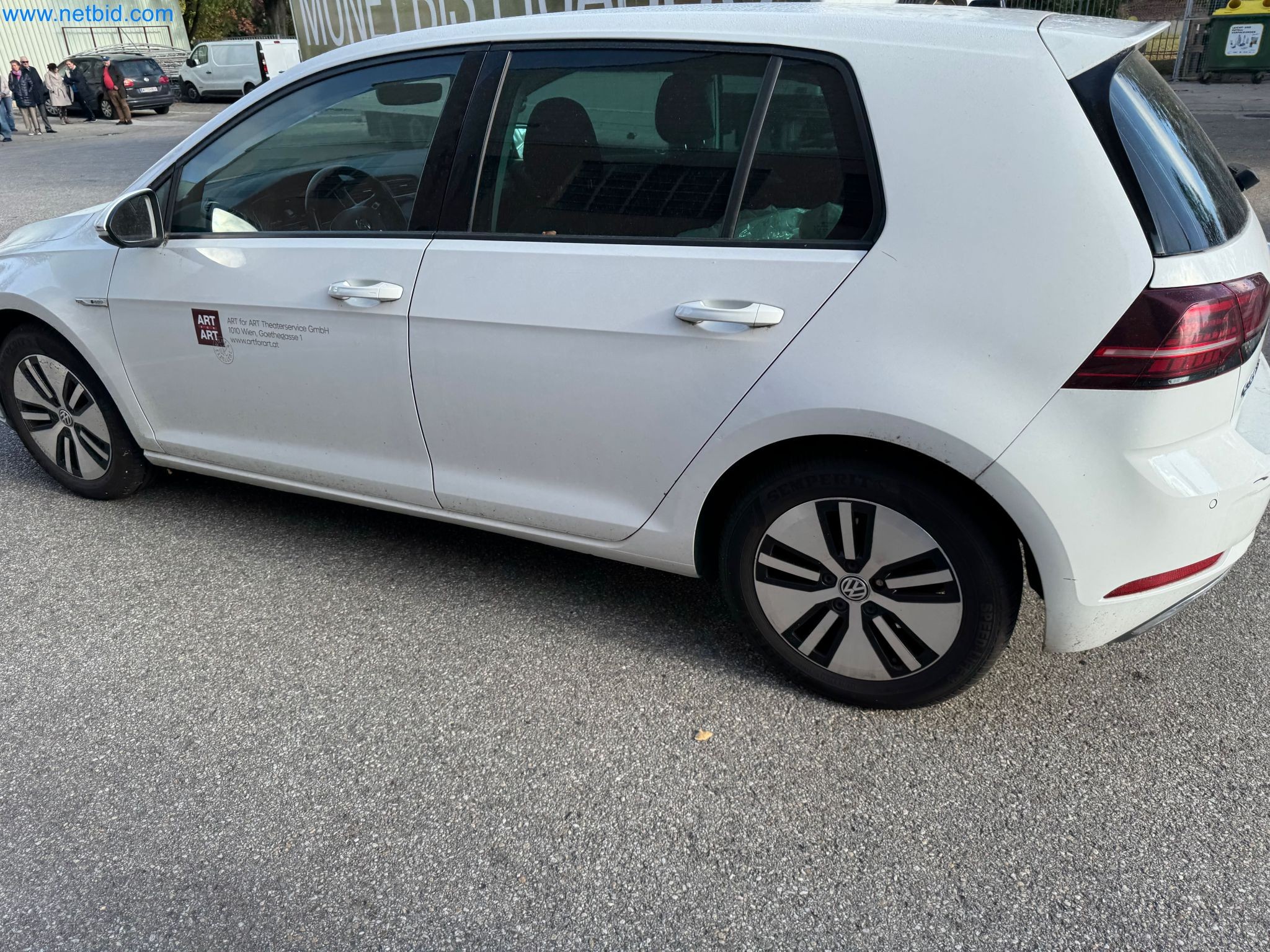 Machines and vehicles of a stage and building services engineering company-20